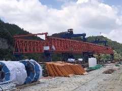 湖北三思科技安全監控系統安裝于貴州架橋機